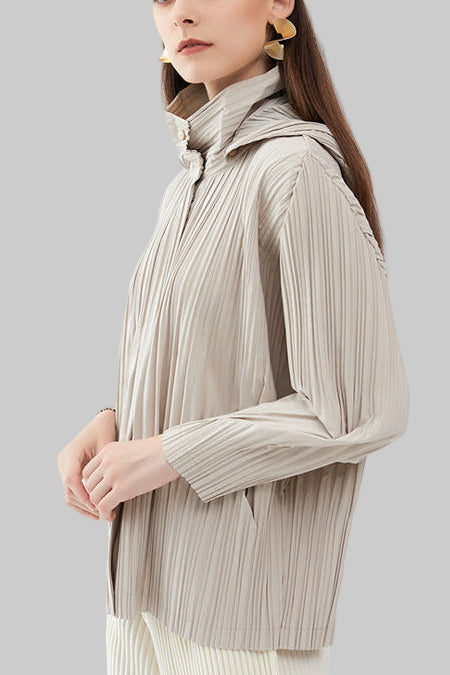 Women's Japanese Short Pleated Trench Coat –Removable Hood