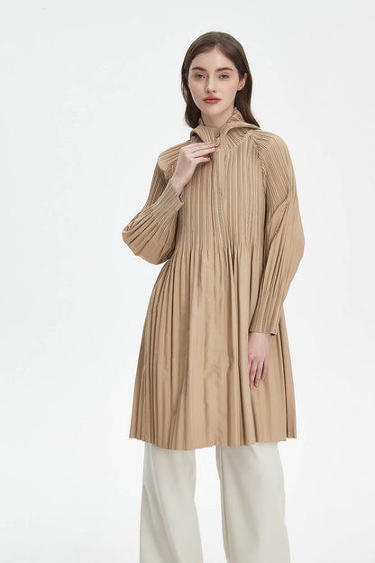 Women's Japanese Pleated Trench Coat with Hood – Lightweight & Breathable