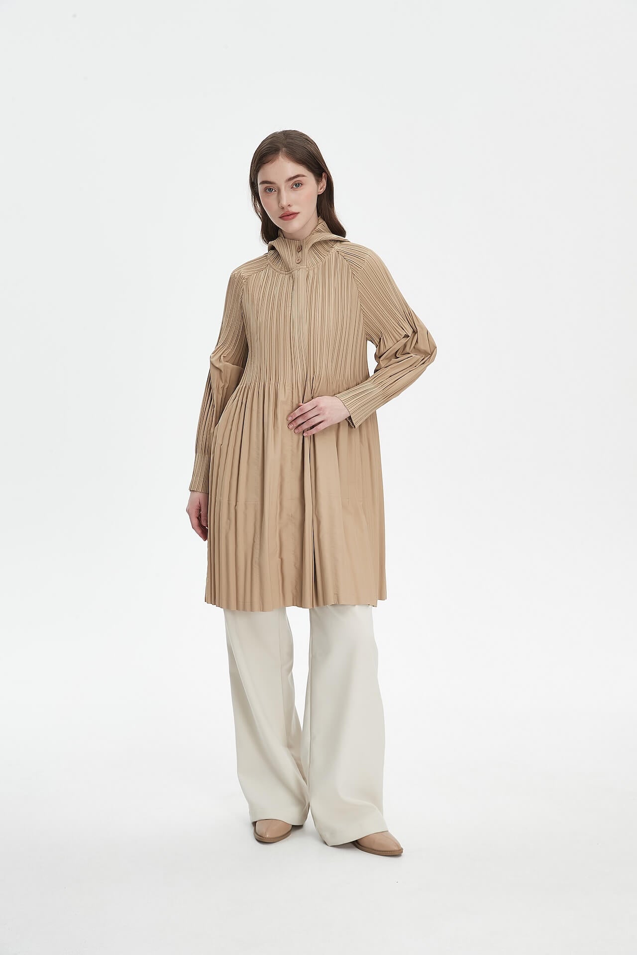 Women's Japanese Pleated Trench Coat with Hood – Lightweight & Breathable