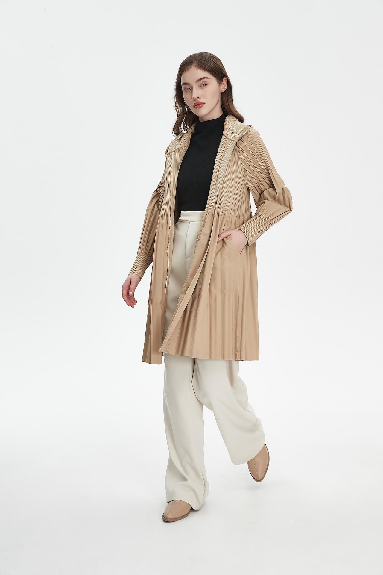 Women's Japanese Pleated Trench Coat with Hood – Lightweight & Breathable